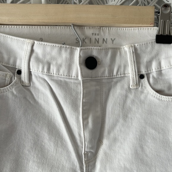 White House black market the skinny ankle jeans in white Sz 2 - Picture 5 of 8